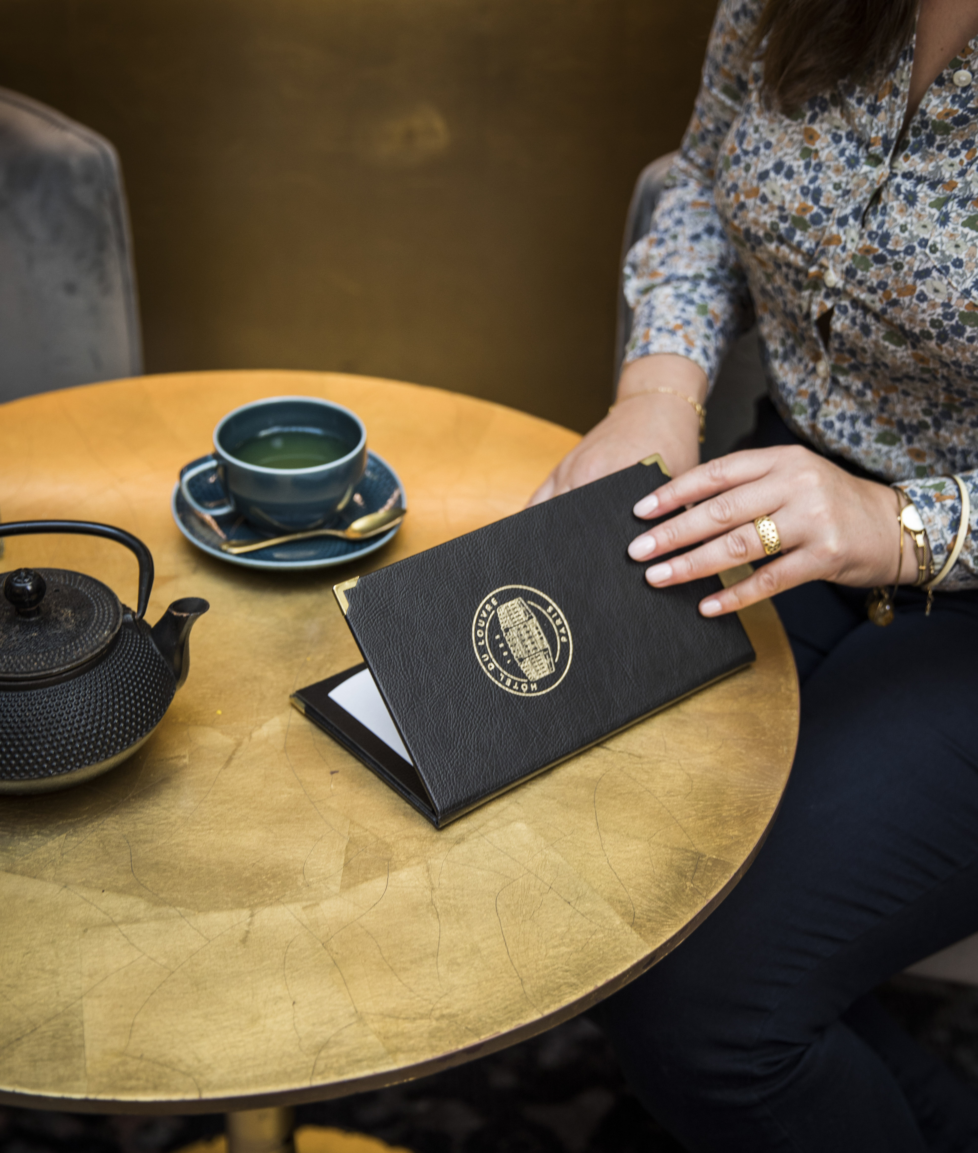 Pourquoi choisir un porte-addition personnalisé pour mon restaurant ?