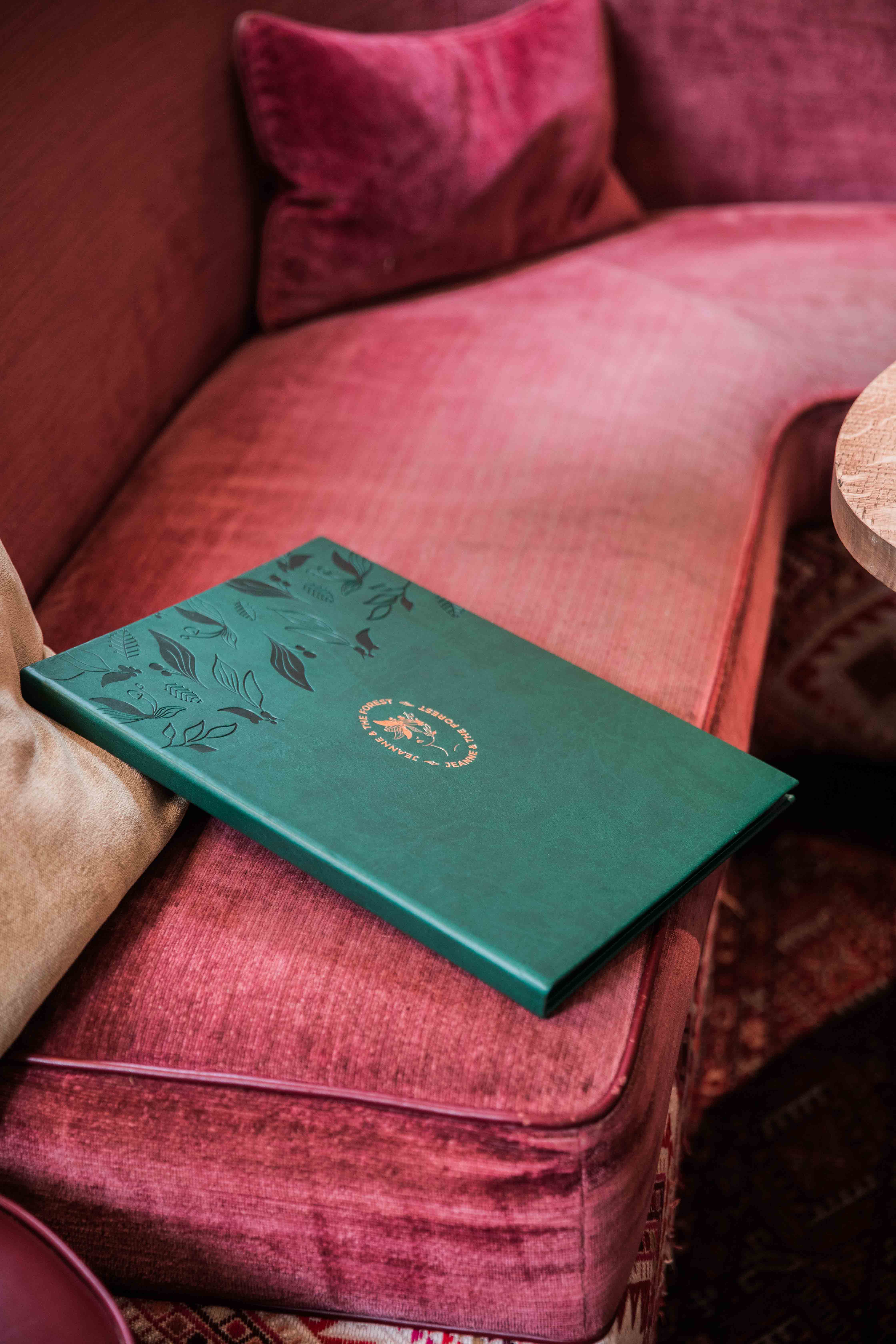 Jeanne--the-forest prot&egrave;ge-menus bonaloca