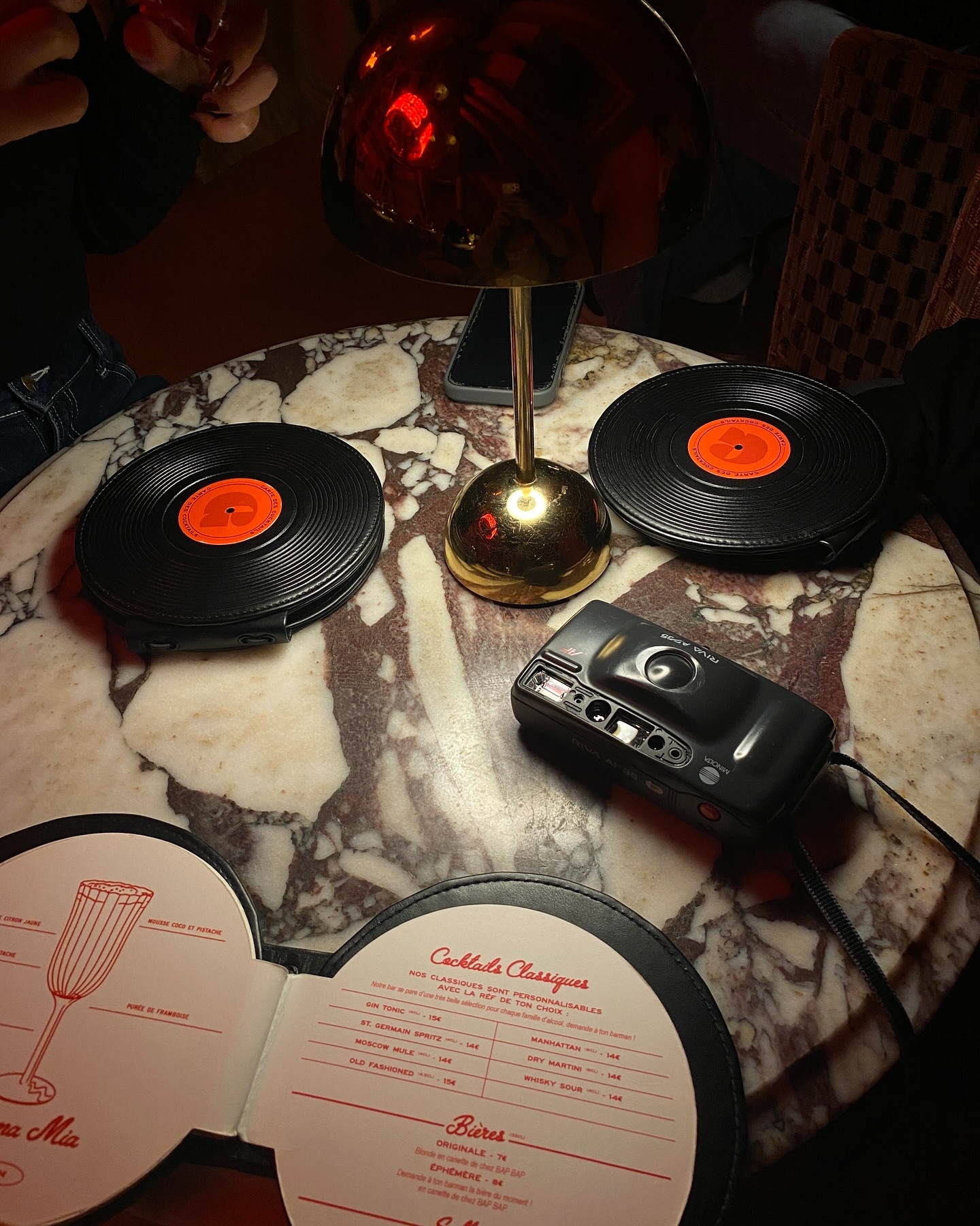 la nouvelle garde - grouvie social club