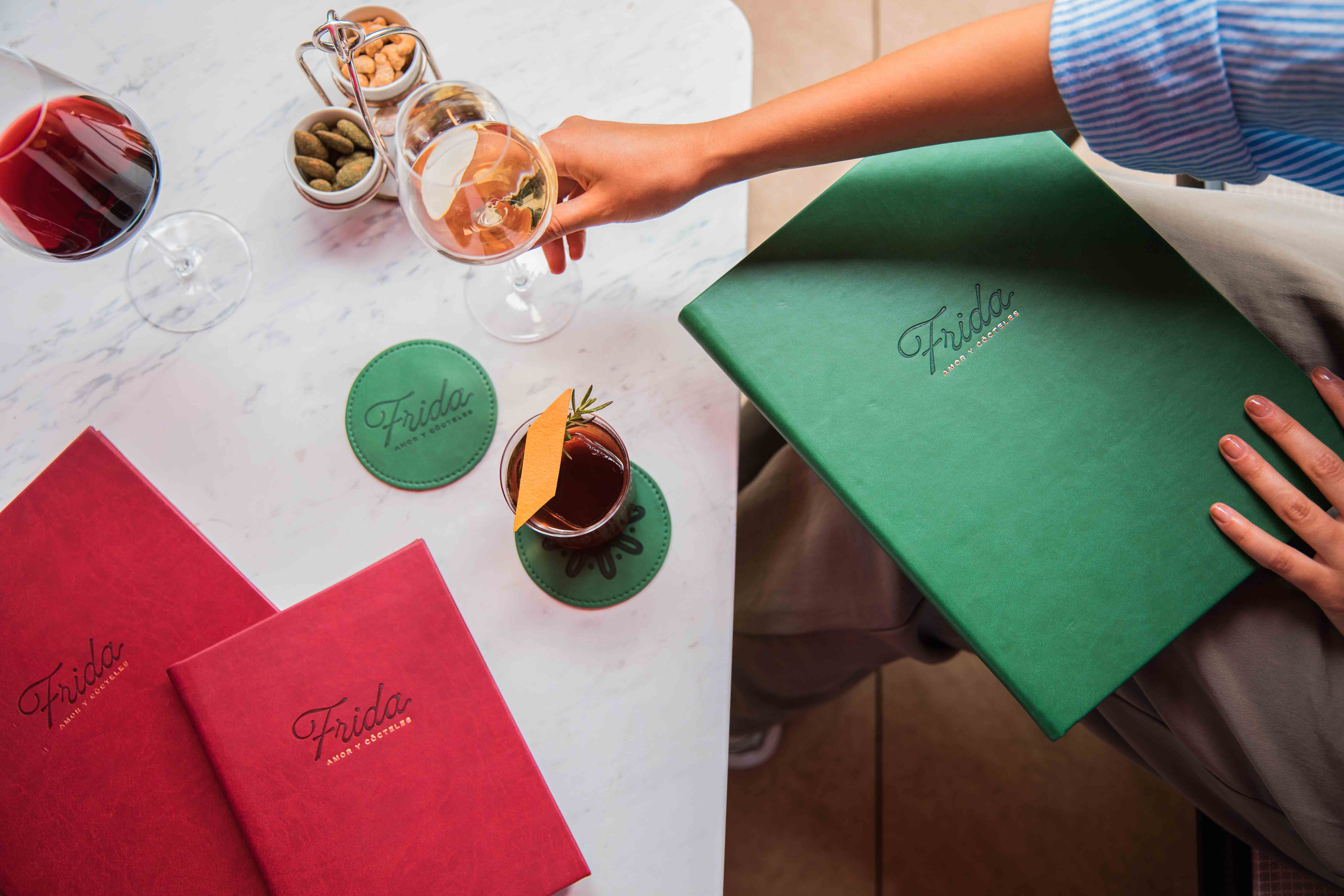 Accompagner le parcours client de votre restaurant : nos conseils pour choisir vos supports